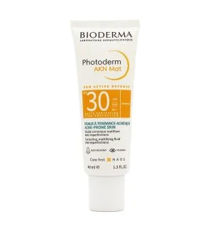Bioderma Photoderm AKM Mat protective mattifying face fluid SPF 30
