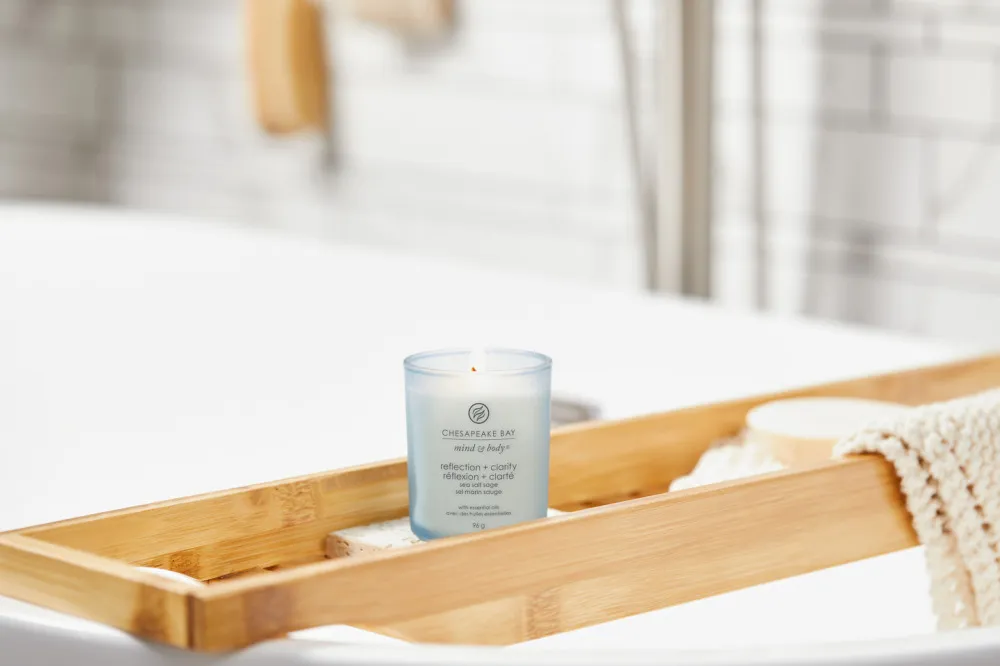 Reflection + Clarity scented candle 96 g