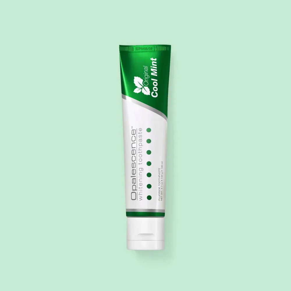 Cool Mint Whitening Toothpaste 133 g