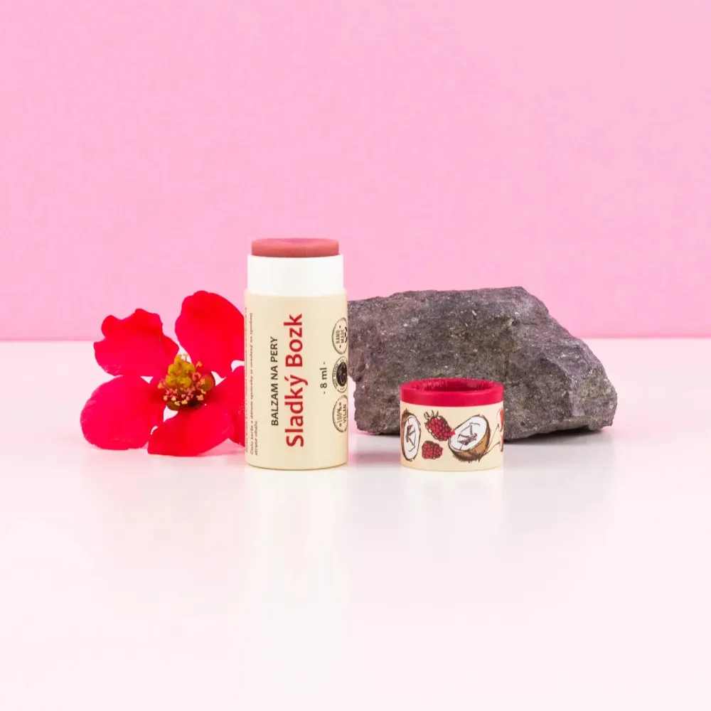 Kvitok Lip Balm Sweet Kiss (8 ml) - slightly tints lips