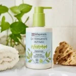 laSaponaria Protective Intimate Cleansing Gel with Organic Green Tea (250 ml) - suitable after childbirth and during menstruation