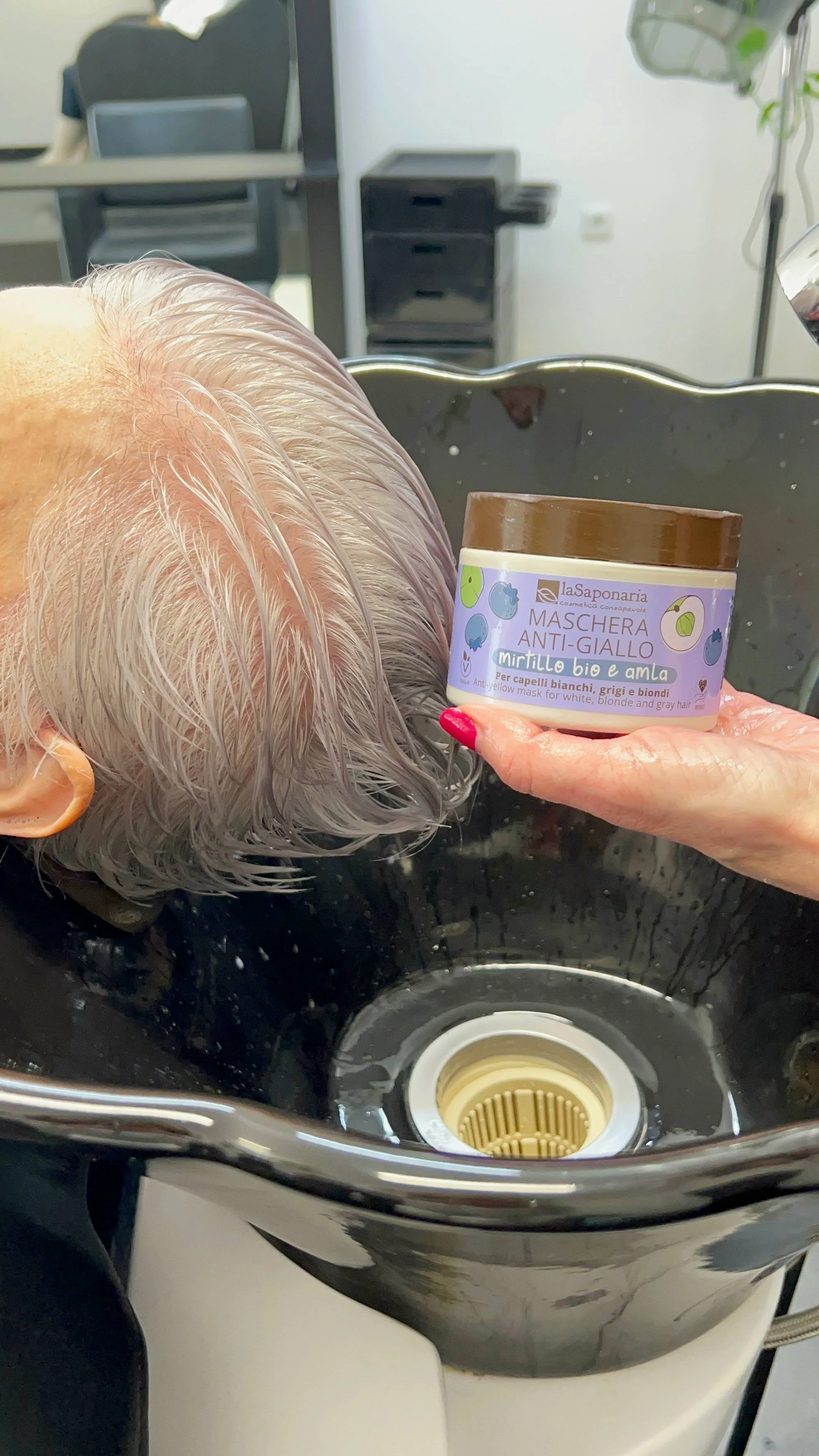 laSaponaria No Yellow Mask for Grey Hair with Amla and Blueberry (200 ml) - neutralizes yellow undertones