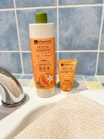 laSaponaria 2-in-1 shower gel and shampoo with organic orange and vitamin C for the whole family 500 ml - with a sweet and uplifting scent