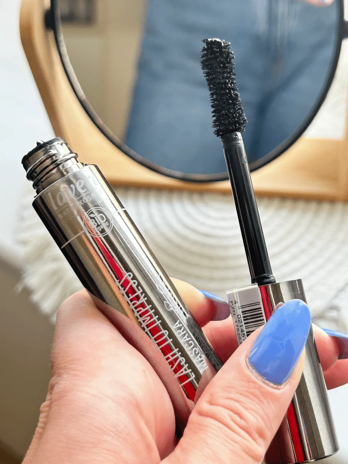 Lavera Lash to Impress Mascara (13 ml) - Black - Volume and Nourishment Without Smudging