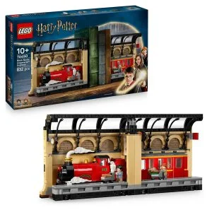 LEGO® Harry Potter™ 76450 Bookend: Express Train to Hogwarts