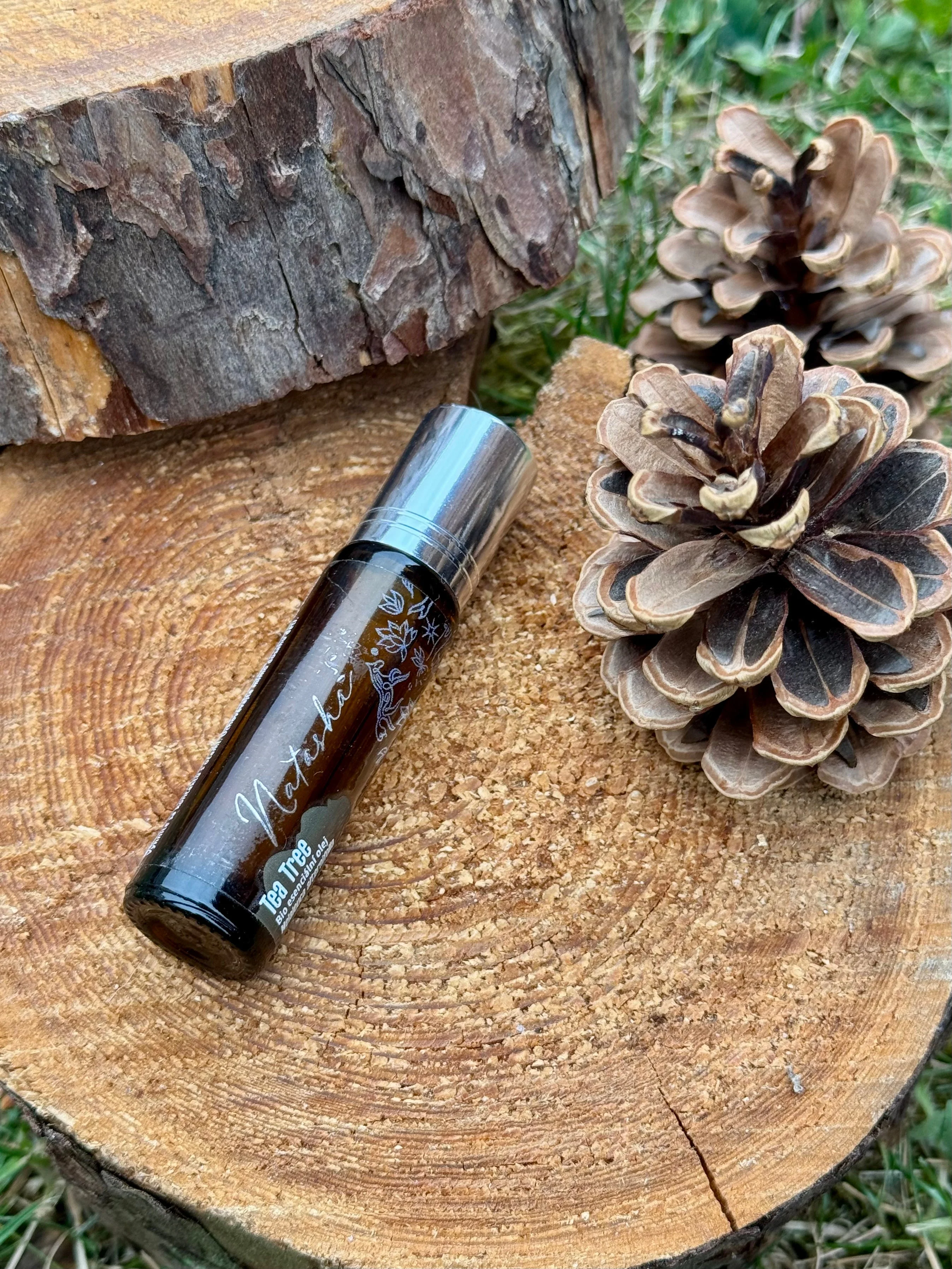 Natasha Tea Tree BIO Essential Oil Roll-On (10 ml) - a little travel helper
