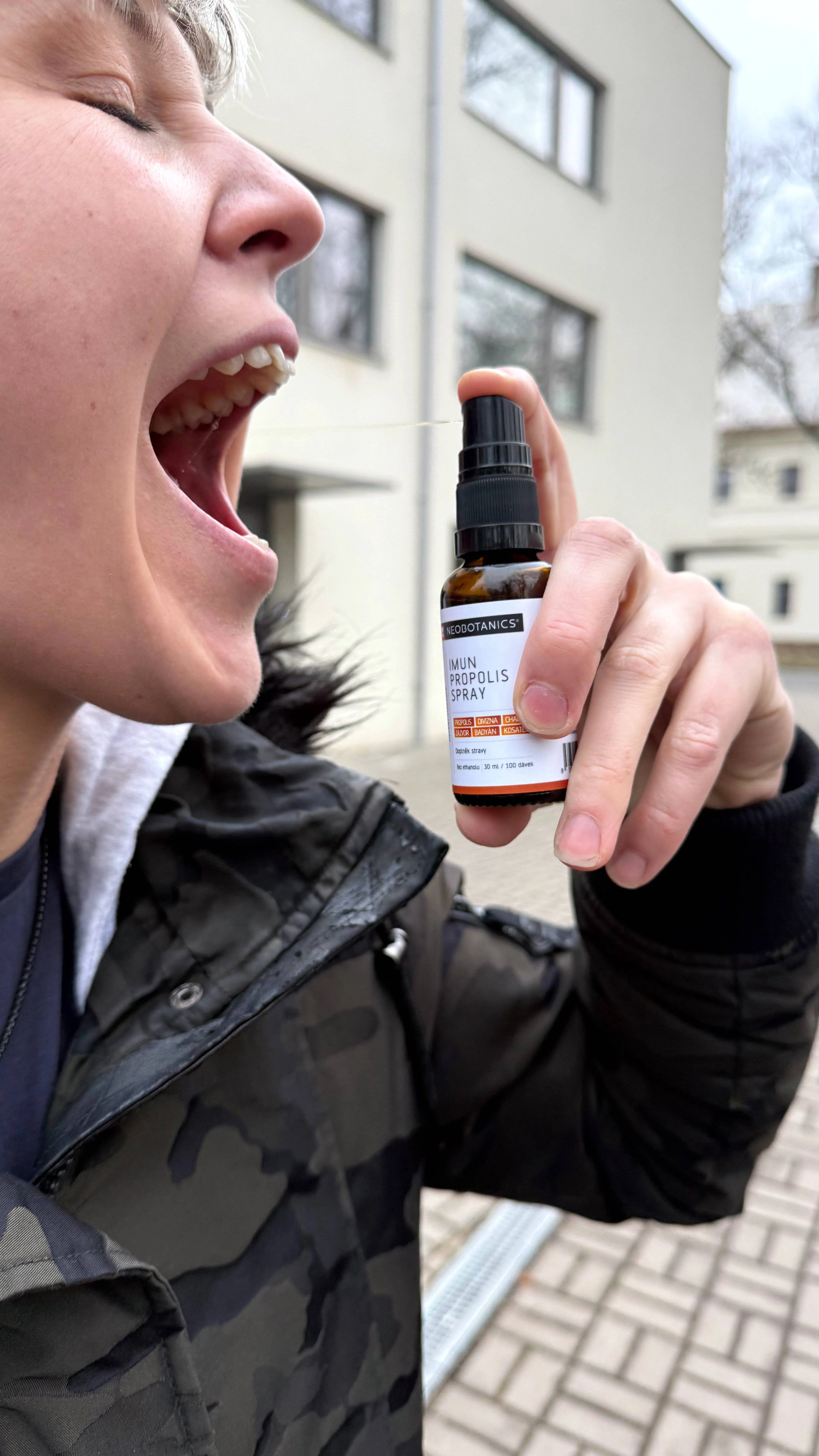 Neobotanics Imun Propolis Spray oral spray (30 ml) - when you're not feeling your best