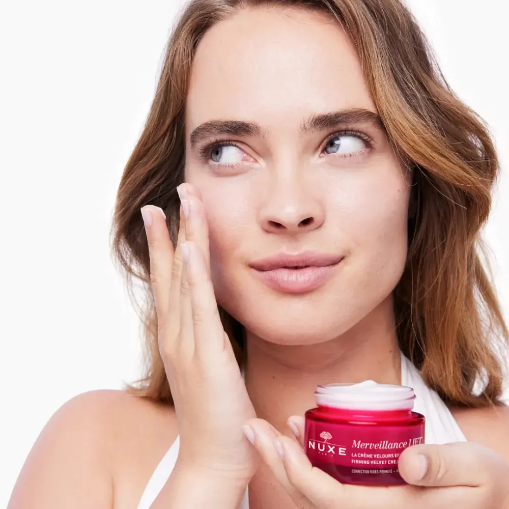 Merveillance LIFT Firming Powdery Cream 50 ml
