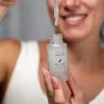 Officina Naturae Facial Serum for Sensitive Skin (30 ml) - Soothes Reactive Skin