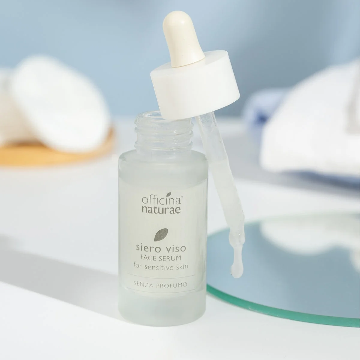 Officina Naturae Facial Serum for Sensitive Skin (30 ml) - Soothes Reactive Skin