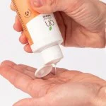 Officina Naturae After-sun shower gel and shampoo (150 ml) - with a vanilla-coconut fragrance