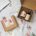 Rozvoněno Gift Set With Love for Mom - Scented Candle and Air Freshener