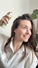 SO’BiO étic Cleansing Dry Shampoo Spray with Organic Yuzu (100 ml) - leaves hair fresh and smooth