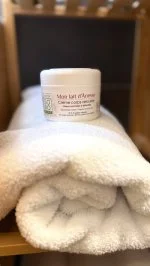SO’BiO étic Nourishing Body Cream with Organic Donkey Milk (200 ml) - also for sensitive skin