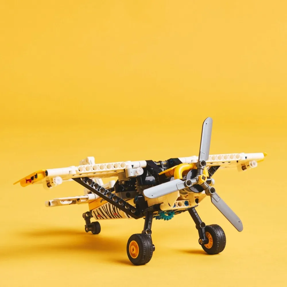 Technic 42198 Airplane for Remote Areas