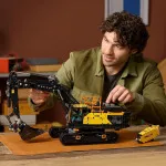 Technic 42215 Volvo EC500 Hybrid Excavator