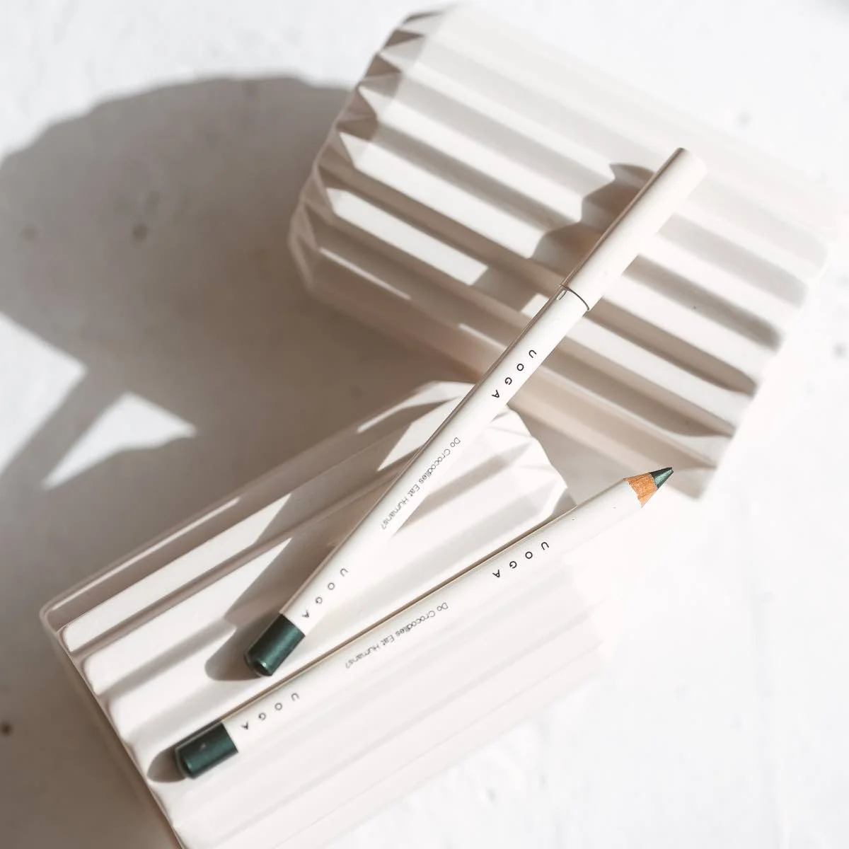 Uoga Uoga Soft Organic Eye Pencil 852 Copper Snake - Light Pearly Brown - 4 Shades for Every Look