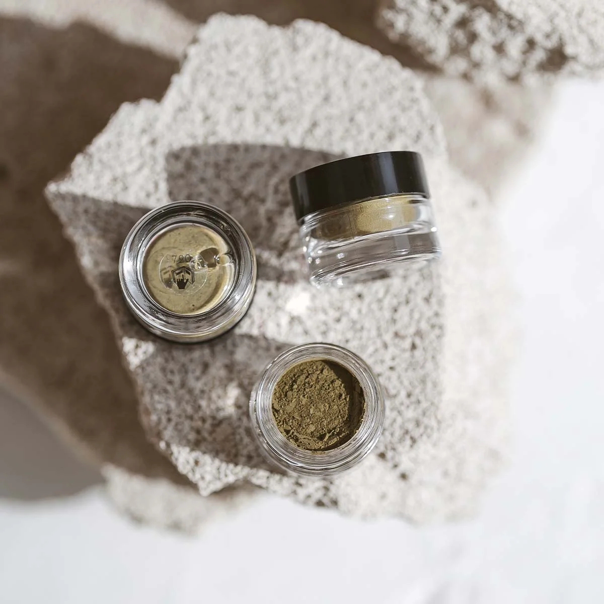 Uoga Uoga Loose mineral eyeshadow with amber (1 g) 711 Autumn Light - 10 shades