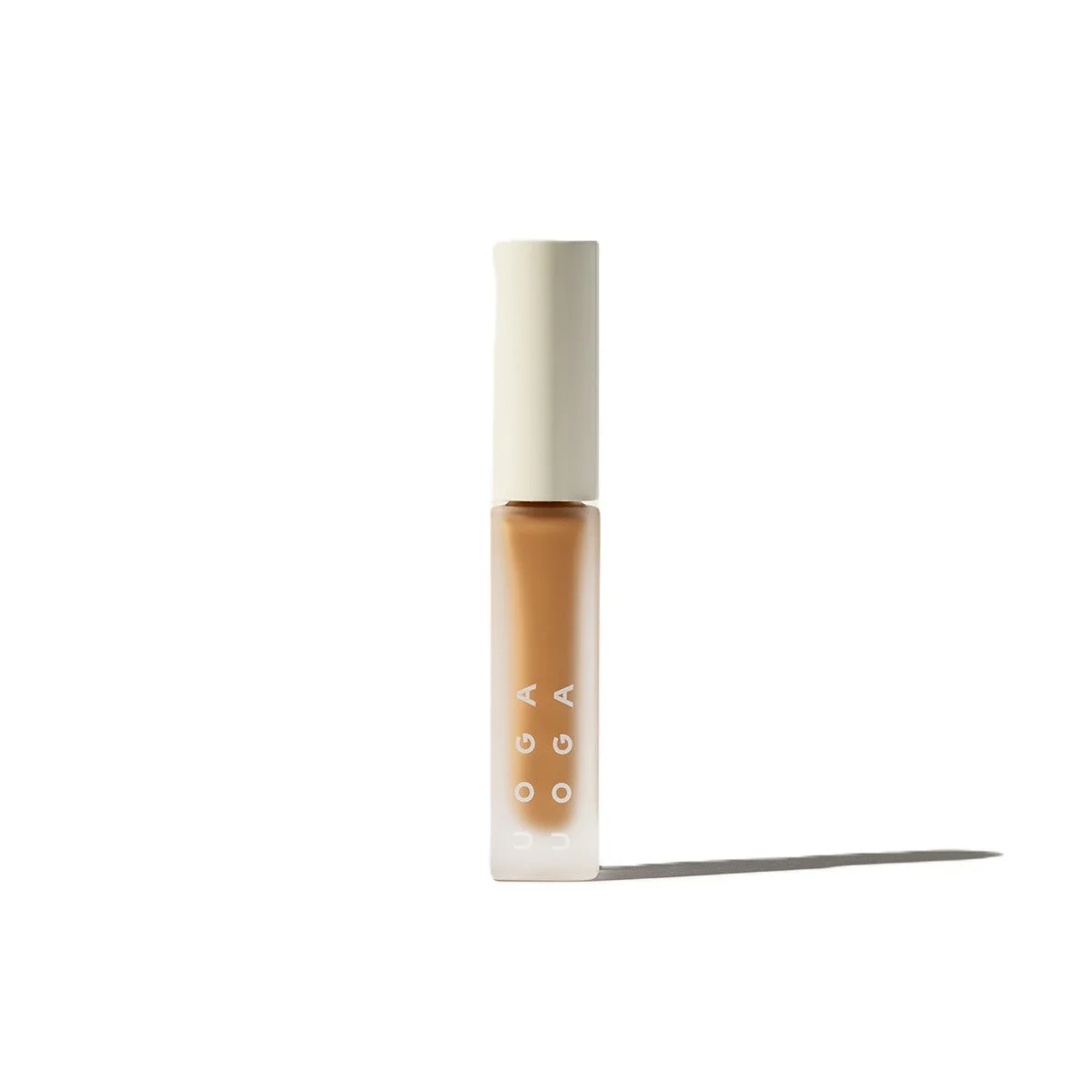 Uoga Uoga Liquid Concealer (5 ml) Invisible Hero No. 5 - 675 Gold Tan - an invisible hero for skin imperfections