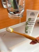 Urtekram Whitening Toothpaste with Organic Mint (75 ml) - with a Fresh Mint Flavour