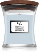 Seaside Neroli scented candle with a wooden wick 609.5 g 609,5 g