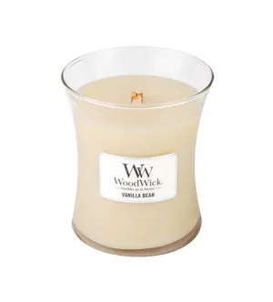 WoodWick Vanilla Bean scented candle with a wooden wick 275 g