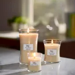 Vanilla Bean scented candle with a wooden wick 275 g