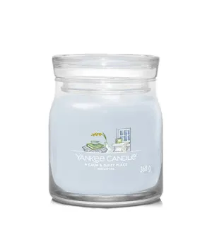 Yankee Candle A Calm & Quiet Place signature candle medium 368 g