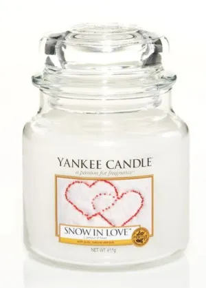 Yankee Candle Snow in Love scented candle 411 g