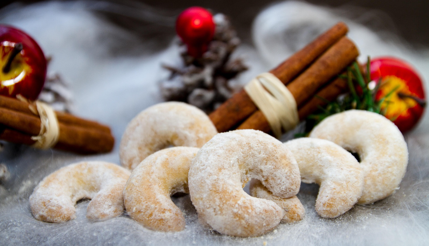 How to Make Perfect Coconut Crescents That Will Delight Your Family