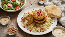 Chickpea patties with tahini sauce that will surprise you