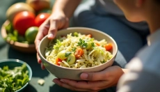 Prepare a light and refreshing Vietnamese cabbage salad at home