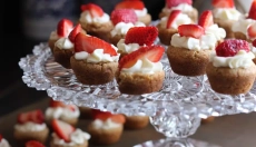 Pudding cookies are the sweet stars of the Christmas table