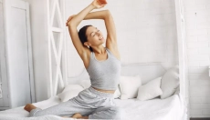 Morning stretching for people with no time is a ritual that will energize you in the morning even wi